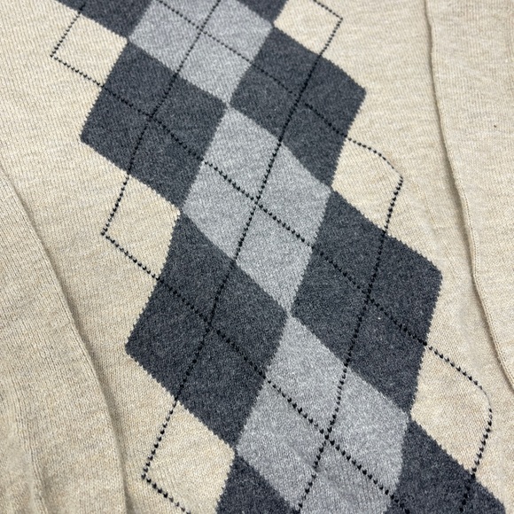 The Children’s Place Boys’ Classic Argyle Sweater size 5/6T - Picture 2 of 3